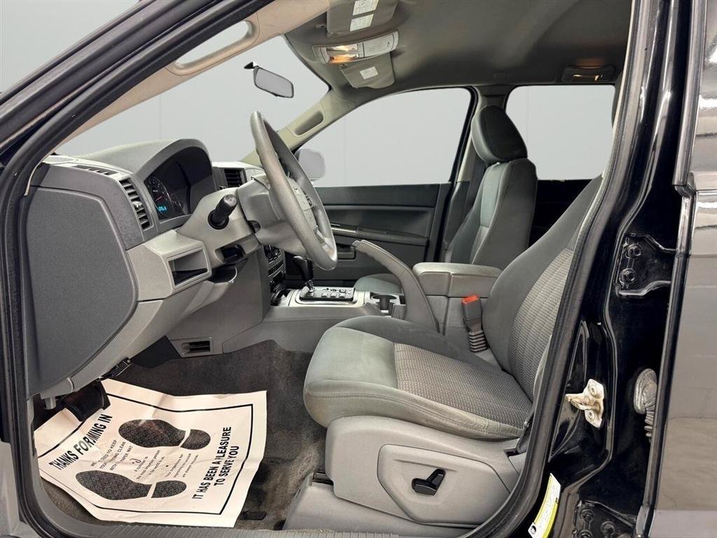Used 2007 Jeep Grand Cherokee Laredo RWD image 10