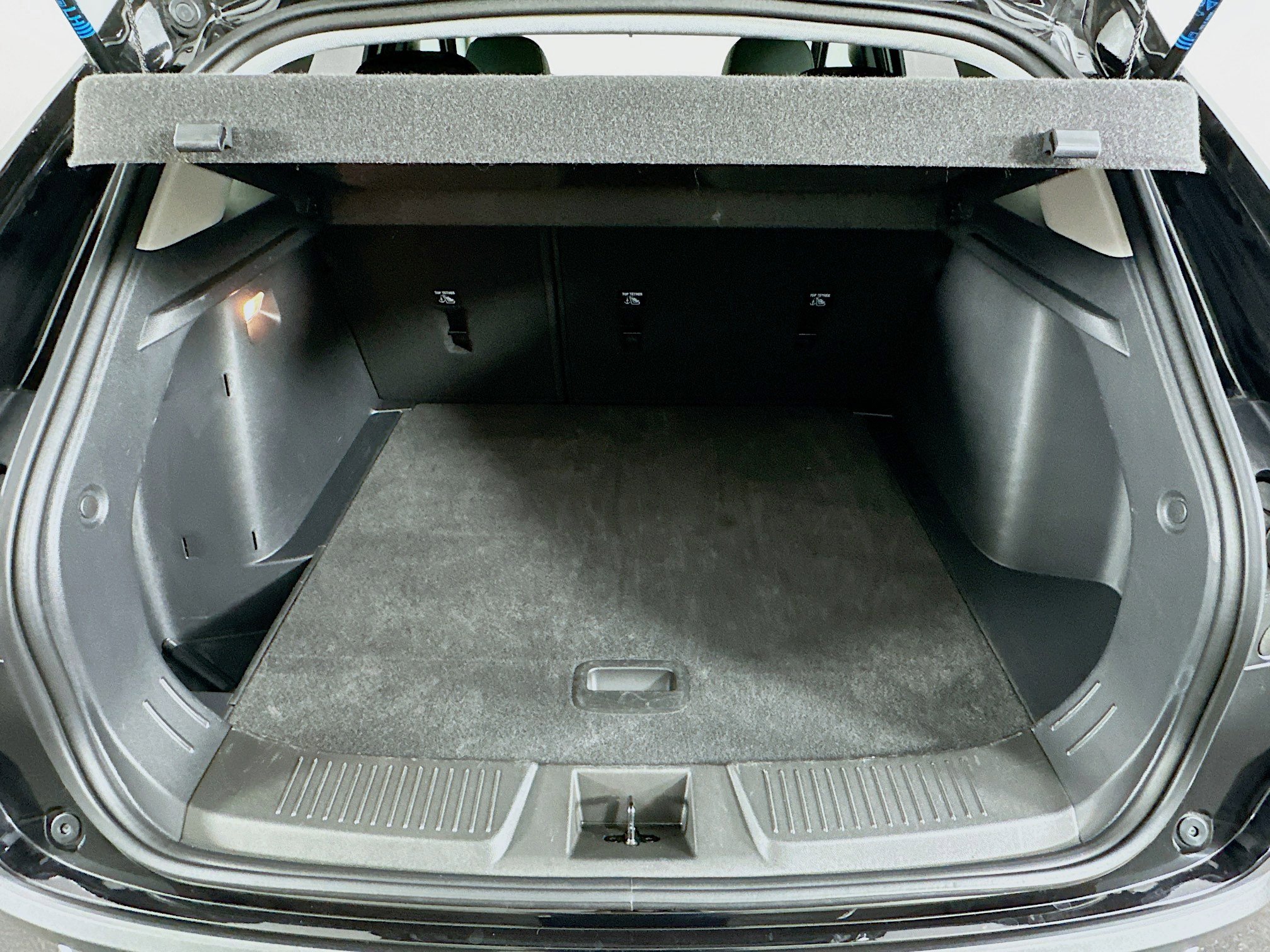 Used 2025 Chevrolet Trax LT w/ LT Convenience Package image 26