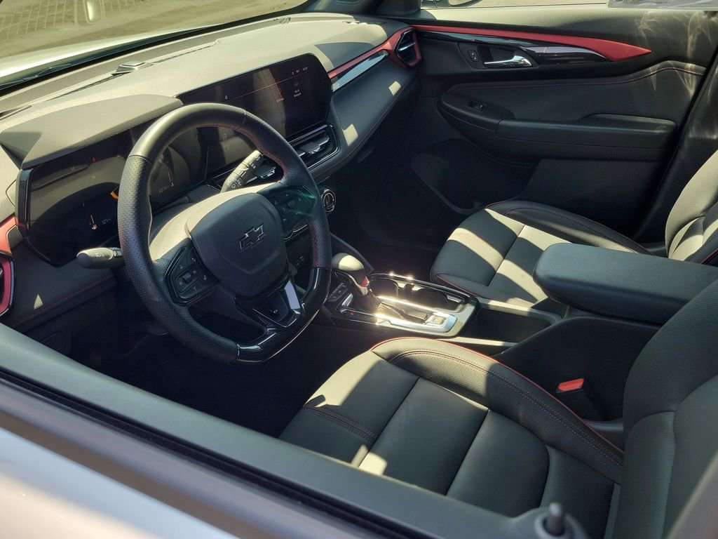 Used 2026 Chevrolet TrailBlazer RS w/ Driver Confidence Package image 10