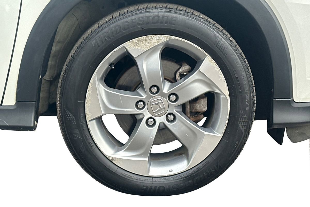 Used 2017 Honda HR-V LX image 24