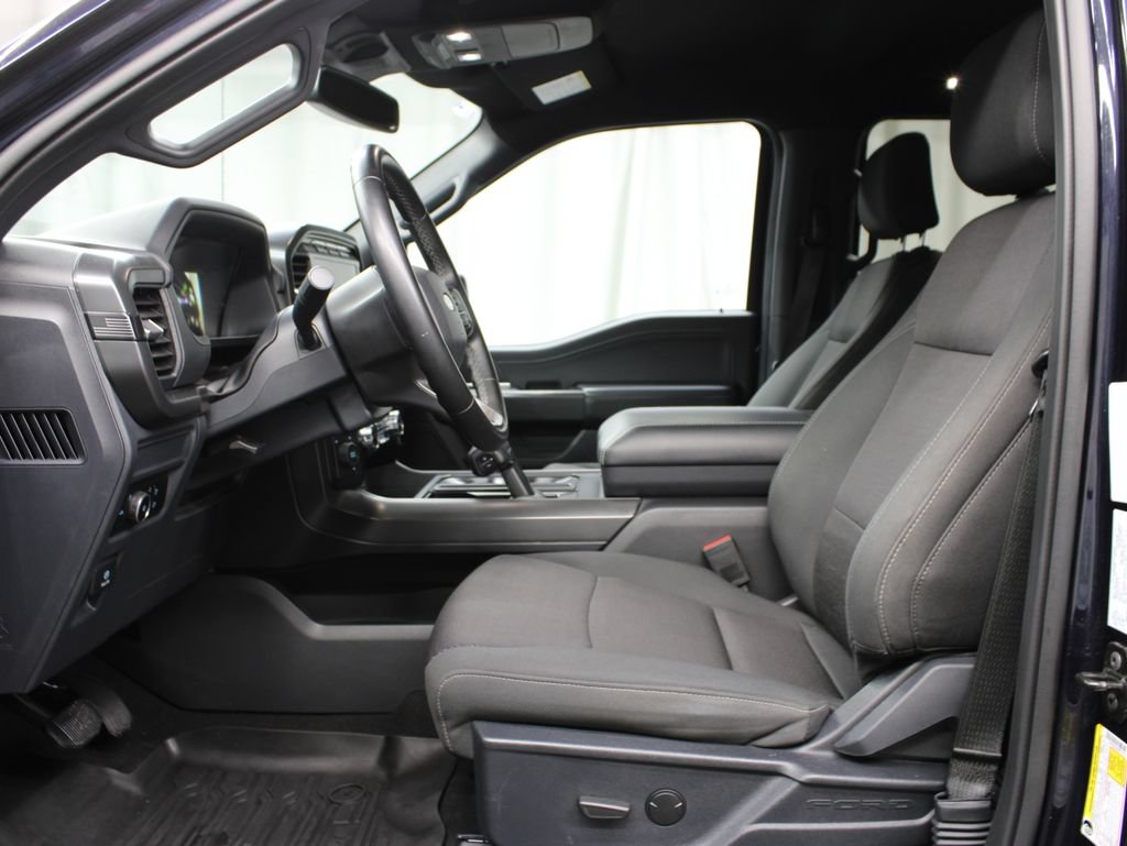 Used 2024 Ford F150 XLT w/ XLT Black Appearance Package AWD/4WD image 12