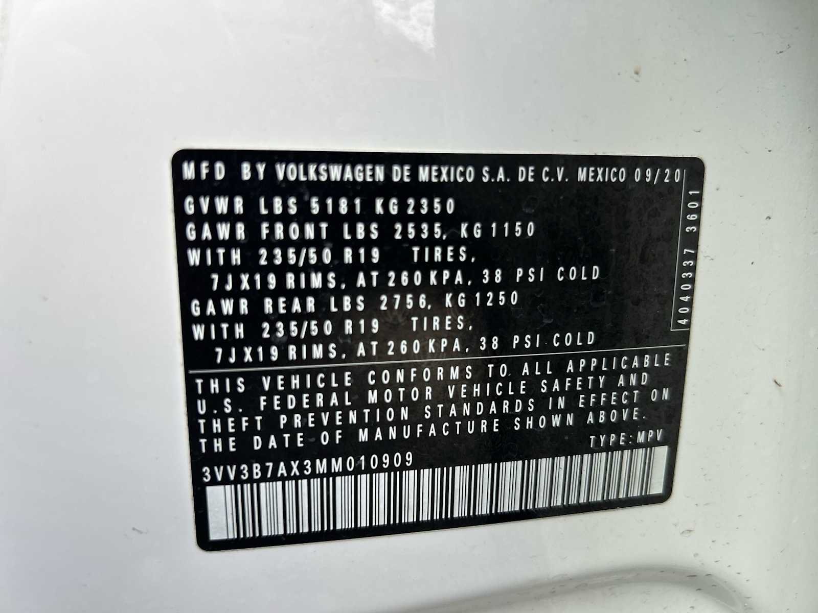 Used 2021 Volkswagen Tiguan SEL FWD image 25