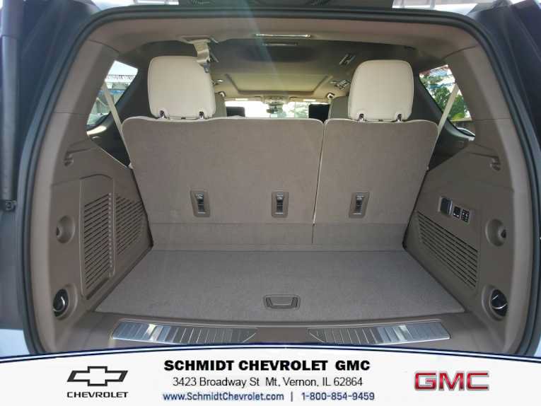New 2026 GMC Yukon Denali w/ Advanced Technology Package AWD/4WD image 9