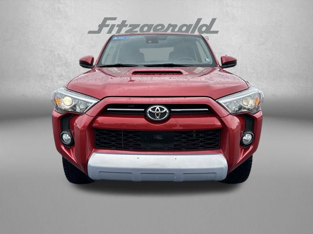 Used 2020 Toyota 4Runner TRD Off-Road image 2