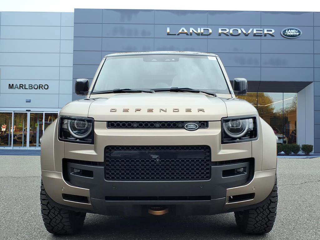 New 2026 Land Rover Defender 110 V8 image 8