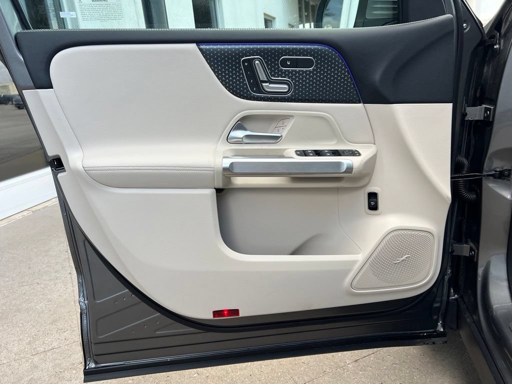 New 2026 Mercedes-Benz GLB 250 4MATIC image 11