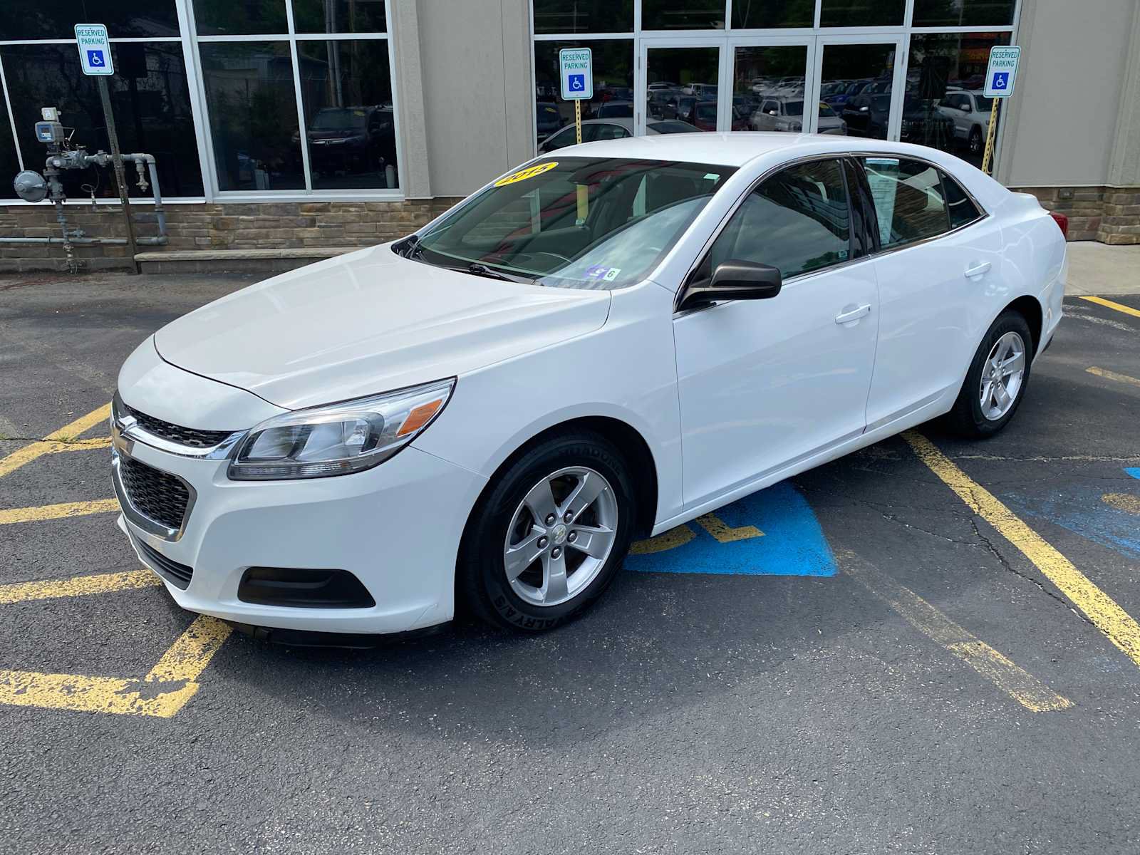 Used 2015 Chevrolet Malibu LS FWD image 2
