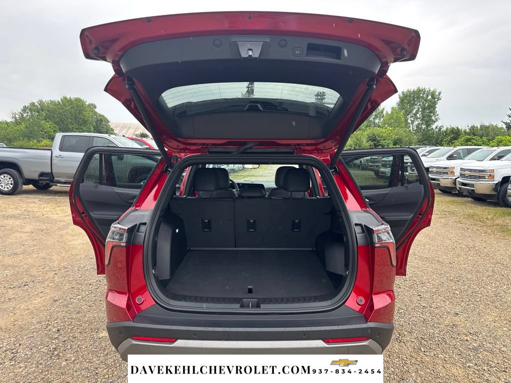 Used 2025 Chevrolet Equinox LT w/ Convenience Package II FWD image 28