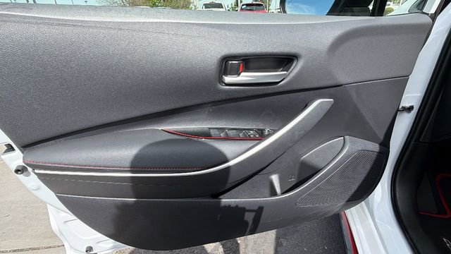 Used 2023 Toyota Corolla SE w/ SE Package image 19