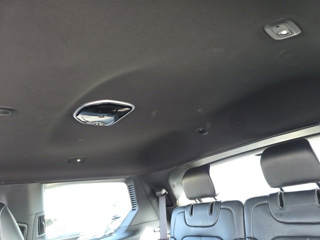 Used 2024 Jeep Grand Cherokee L Limited w/ Luxury Tech Group II image 41