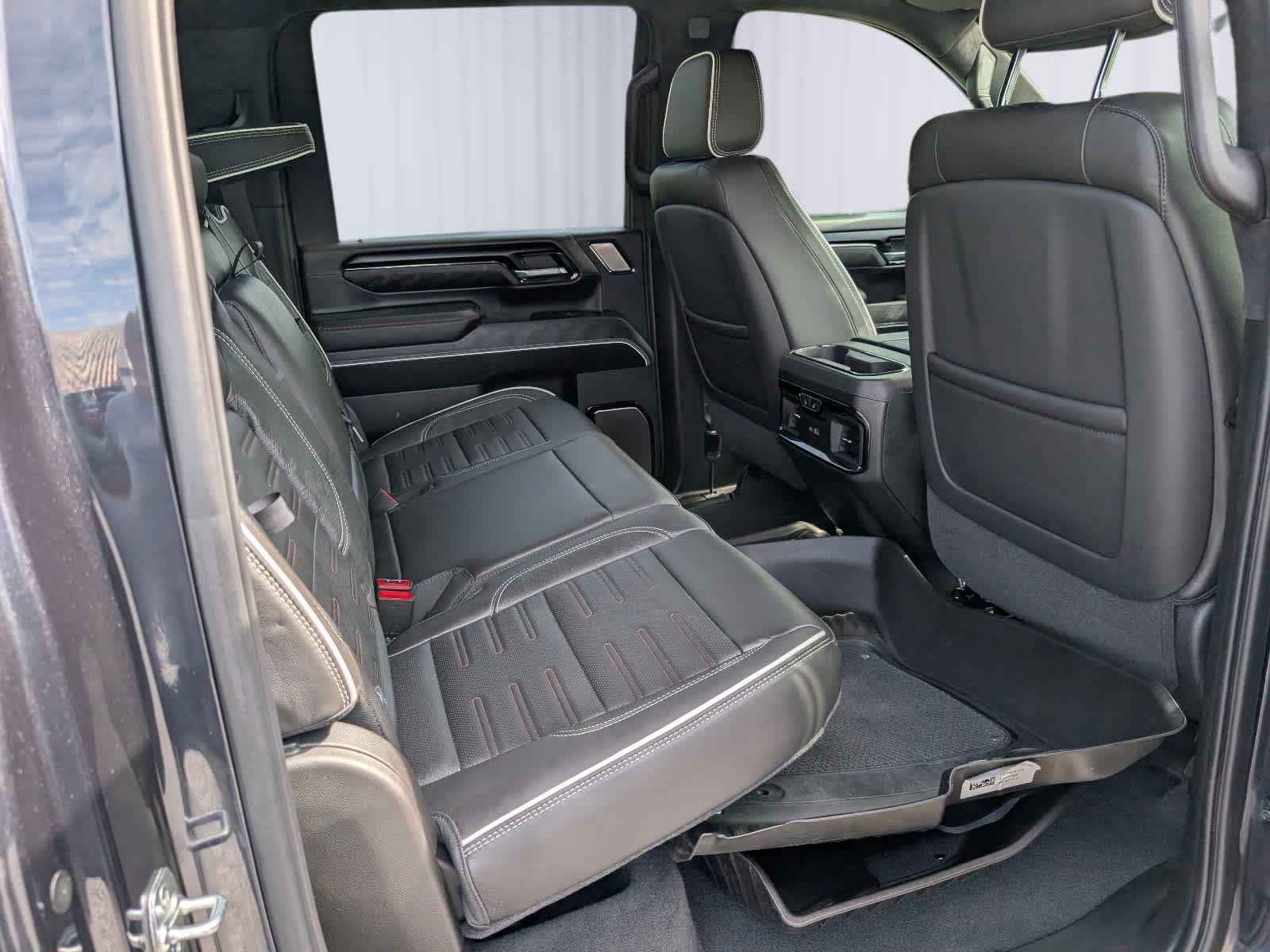 Certified 2025 GMC Sierra 2500 AT4X AWD/4WD image 10