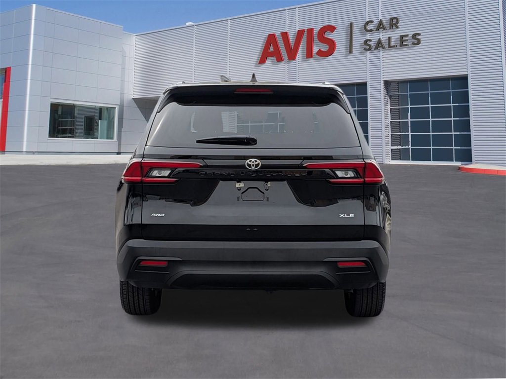 Used 2025 Toyota Grand Highlander AWD image 7
