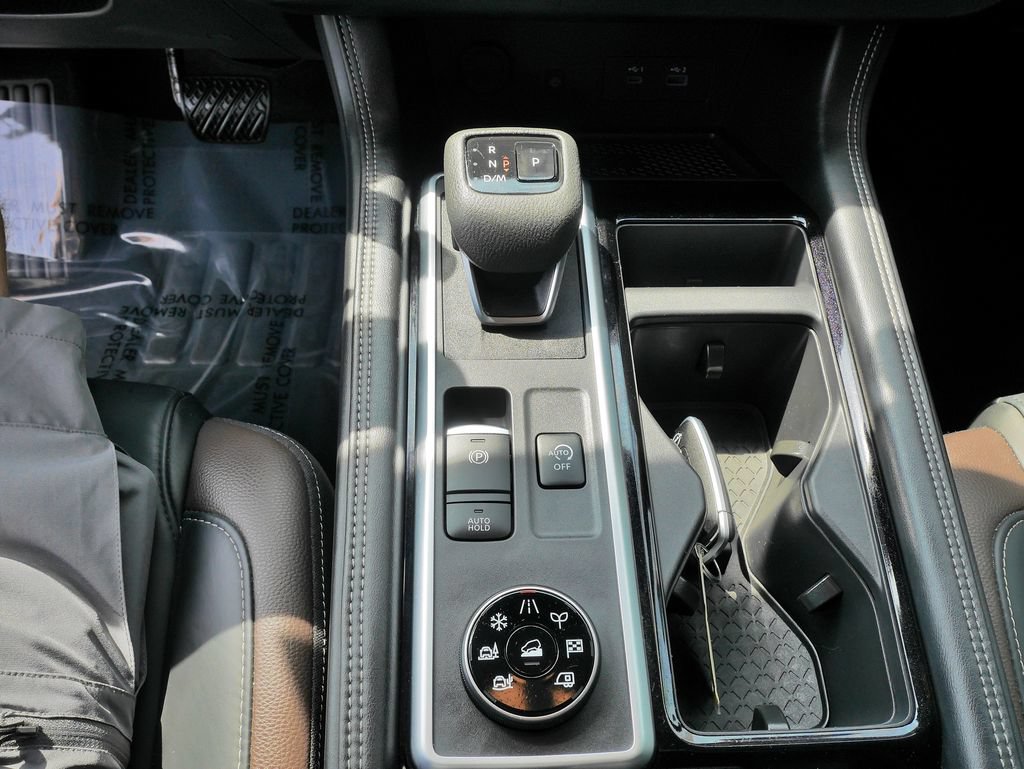 Used 2023 Nissan Pathfinder Platinum AWD/4WD image 28