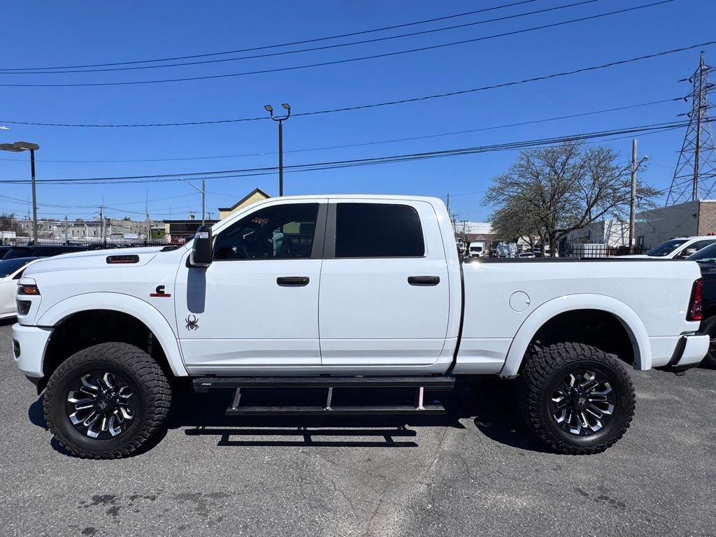 Used 2025 RAM 2500 Big Horn AWD/4WD image 4