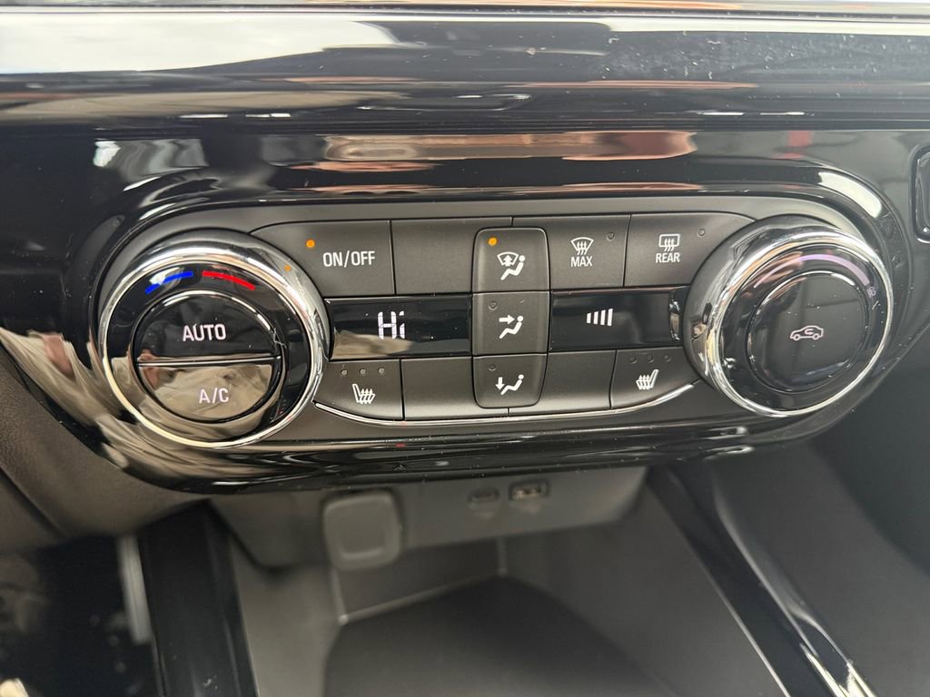 New 2026 Chevrolet Trax RS image 19