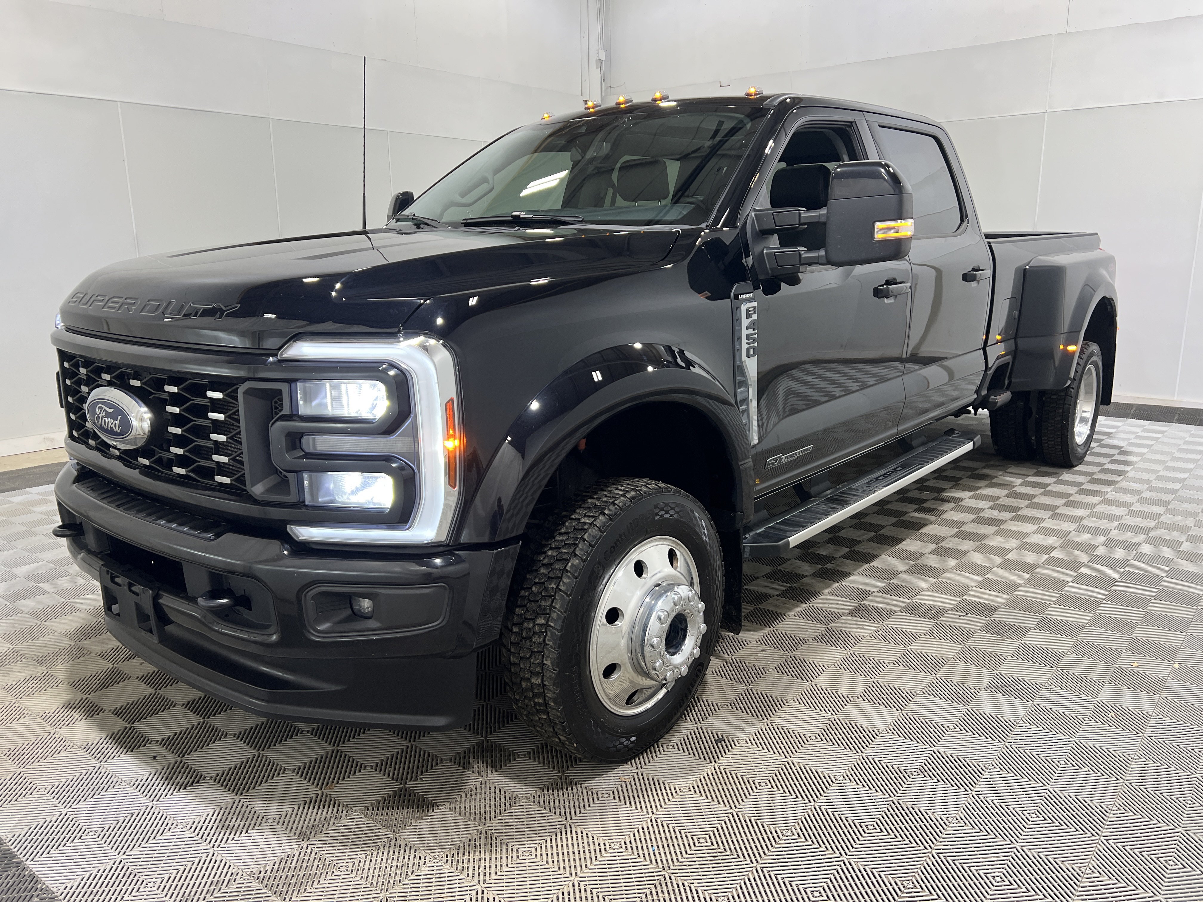 Used 2026 Ford F450 Lariat w/ Camper Package AWD/4WD image 1