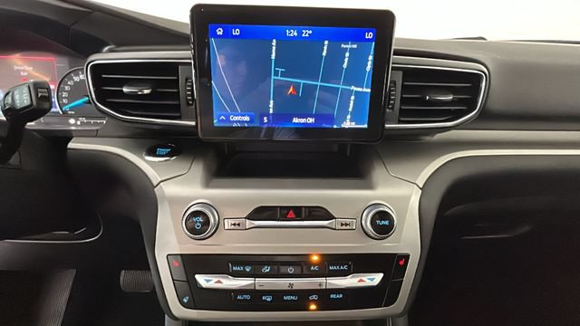 Used 2022 Ford Explorer XLT AWD/4WD image 24