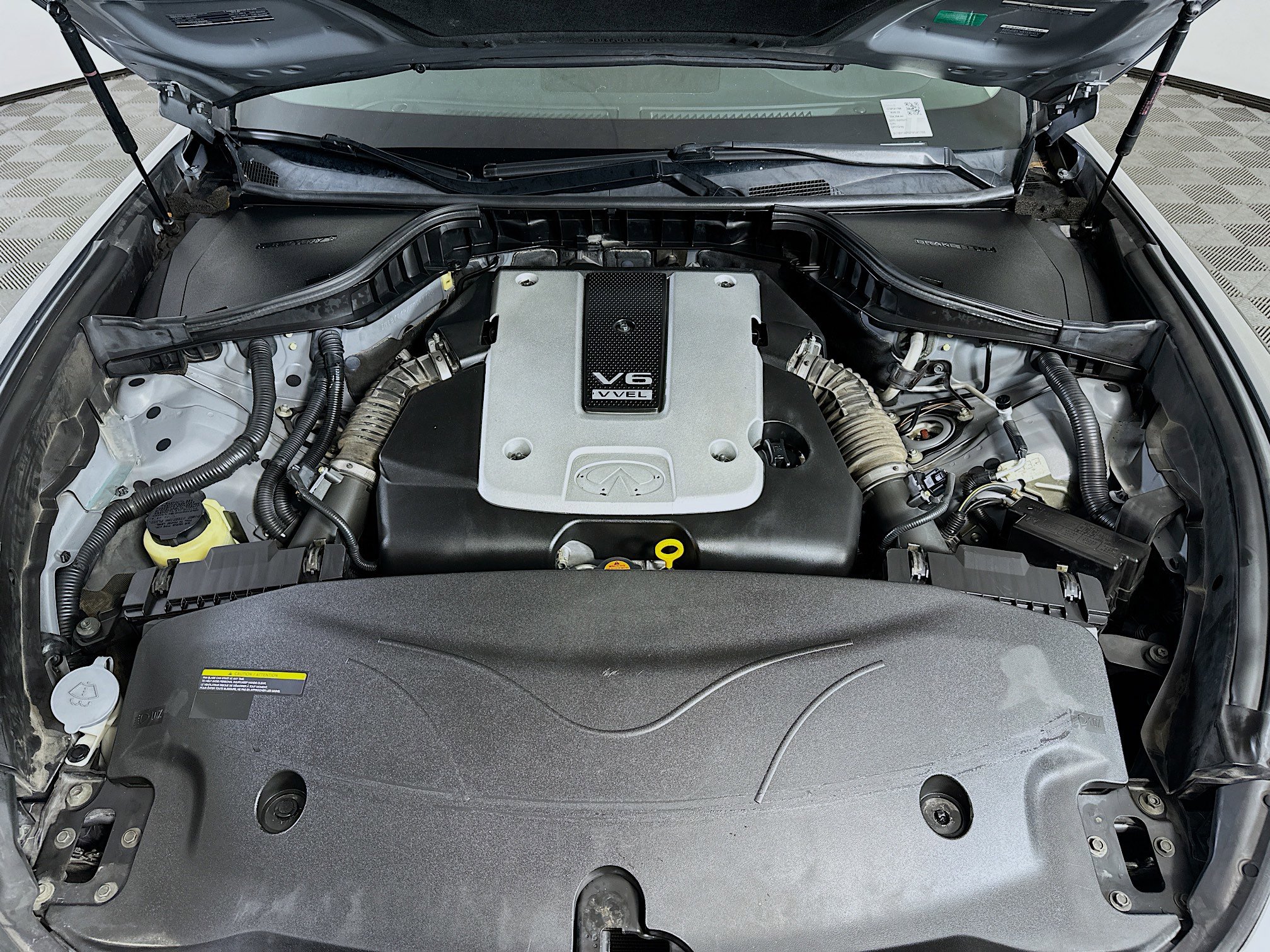 Used 2015 INFINITI Q70 3.7 image 34