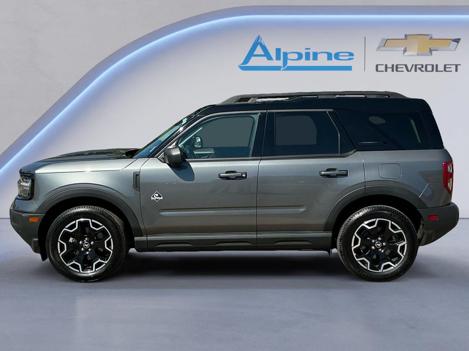 Used 2025 Ford Bronco Sport Outer Banks w/ Outer Banks Tech Package+ AWD/4WD image 2