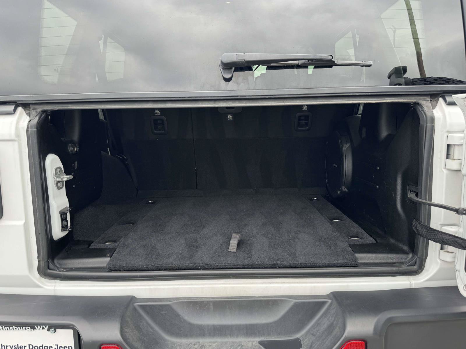Used 2020 Jeep Wrangler Unlimited Rubicon AWD/4WD image 16