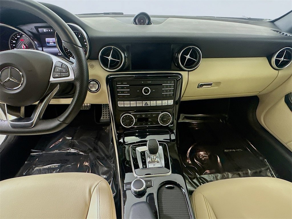 Used 2020 Mercedes-Benz SLC 300 image 15