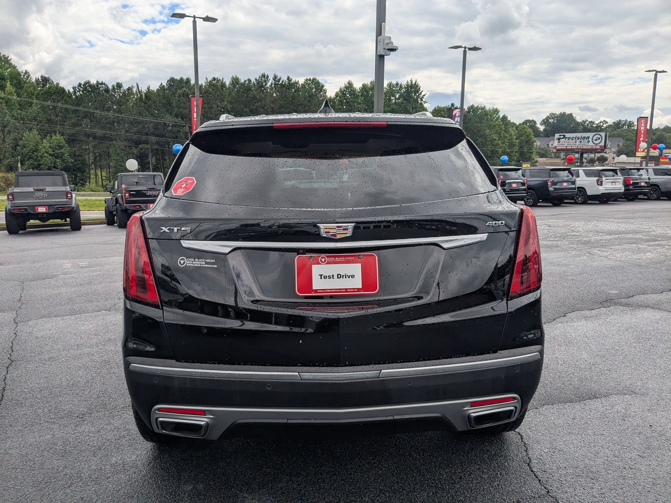 Used 2023 Cadillac XT5 Premium Luxury w/ LPO, Floor Liner Package FWD image 6