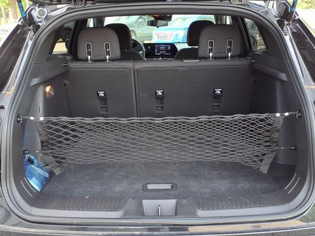 Used 2024 Chevrolet Trax RS w/ Sunroof Package FWD image 13