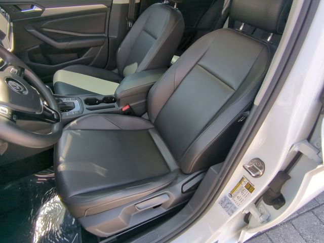 Used 2020 Volkswagen Jetta SE w/ SE Cold Weather Package image 18