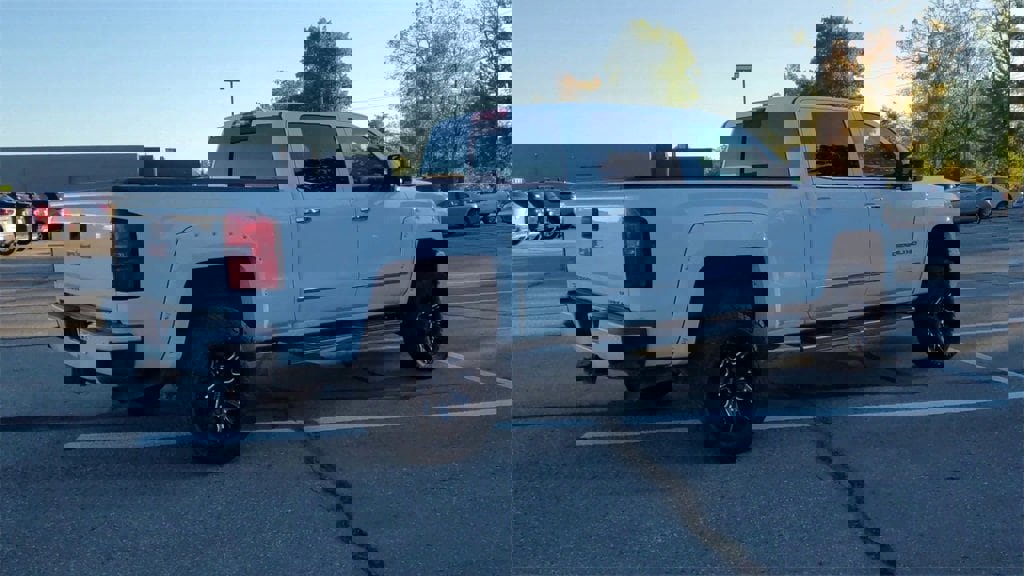 Used 2015 GMC Sierra 2500 Denali image 8