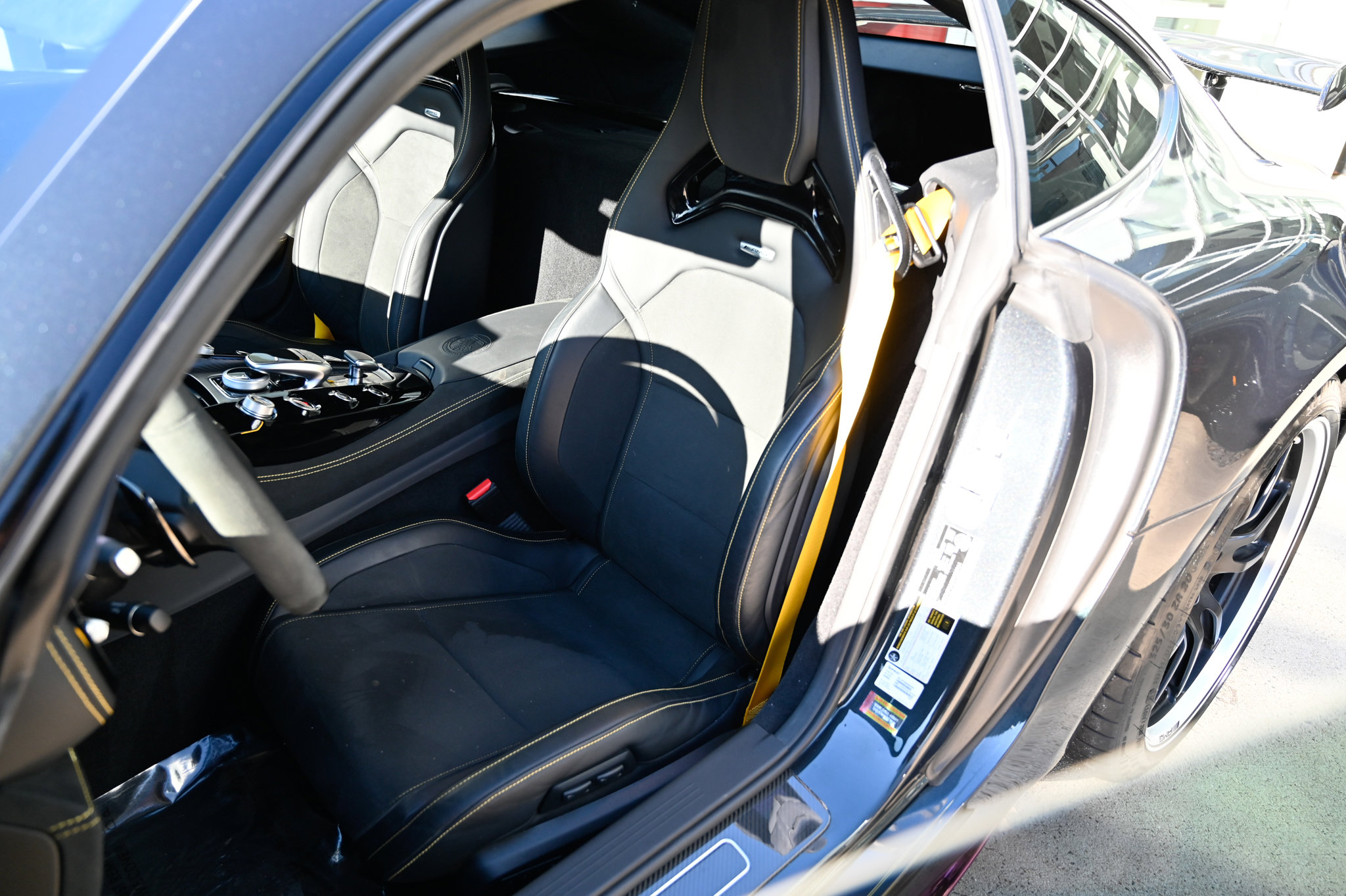 Used 2019 Mercedes-Benz AMG GT R image 22