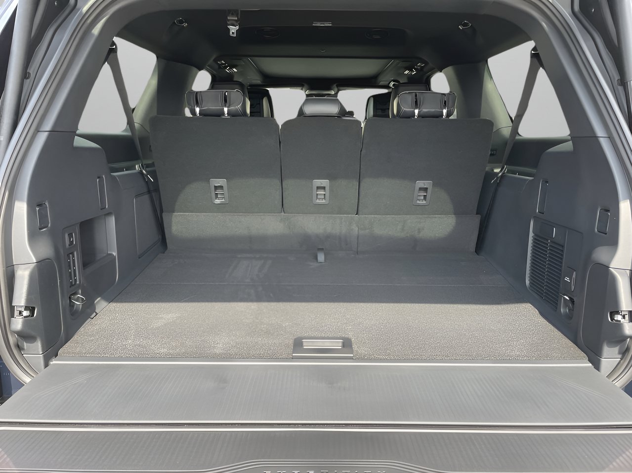 New 2027 Ford Expedition Max Platinum w/ Stealth Performance Package AWD/4WD image 11