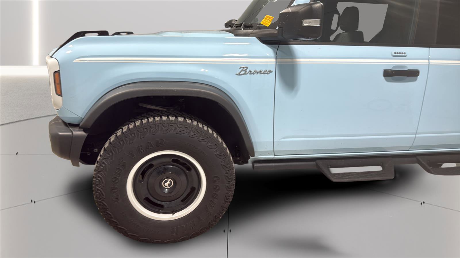 Used 2023 Ford Bronco Heritage Edition AWD/4WD image 19