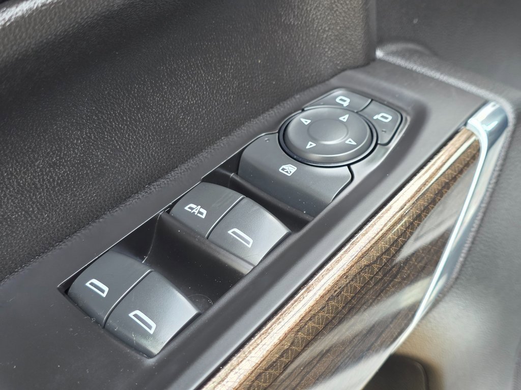 Used 2020 Chevrolet Silverado 1500 LT w/ All-Star Edition image 15