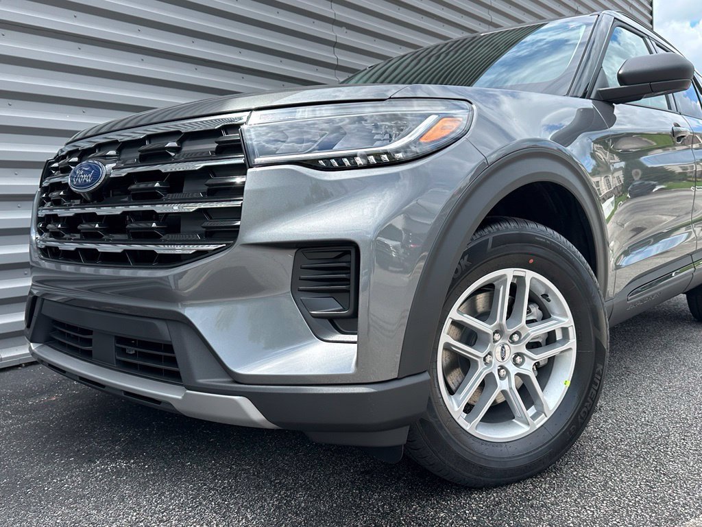 New 2026 Ford Explorer Active AWD/4WD image 30