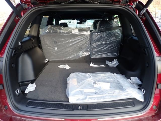 New 2025 Jeep Grand Cherokee Limited w/ Black Appearance Package image 6