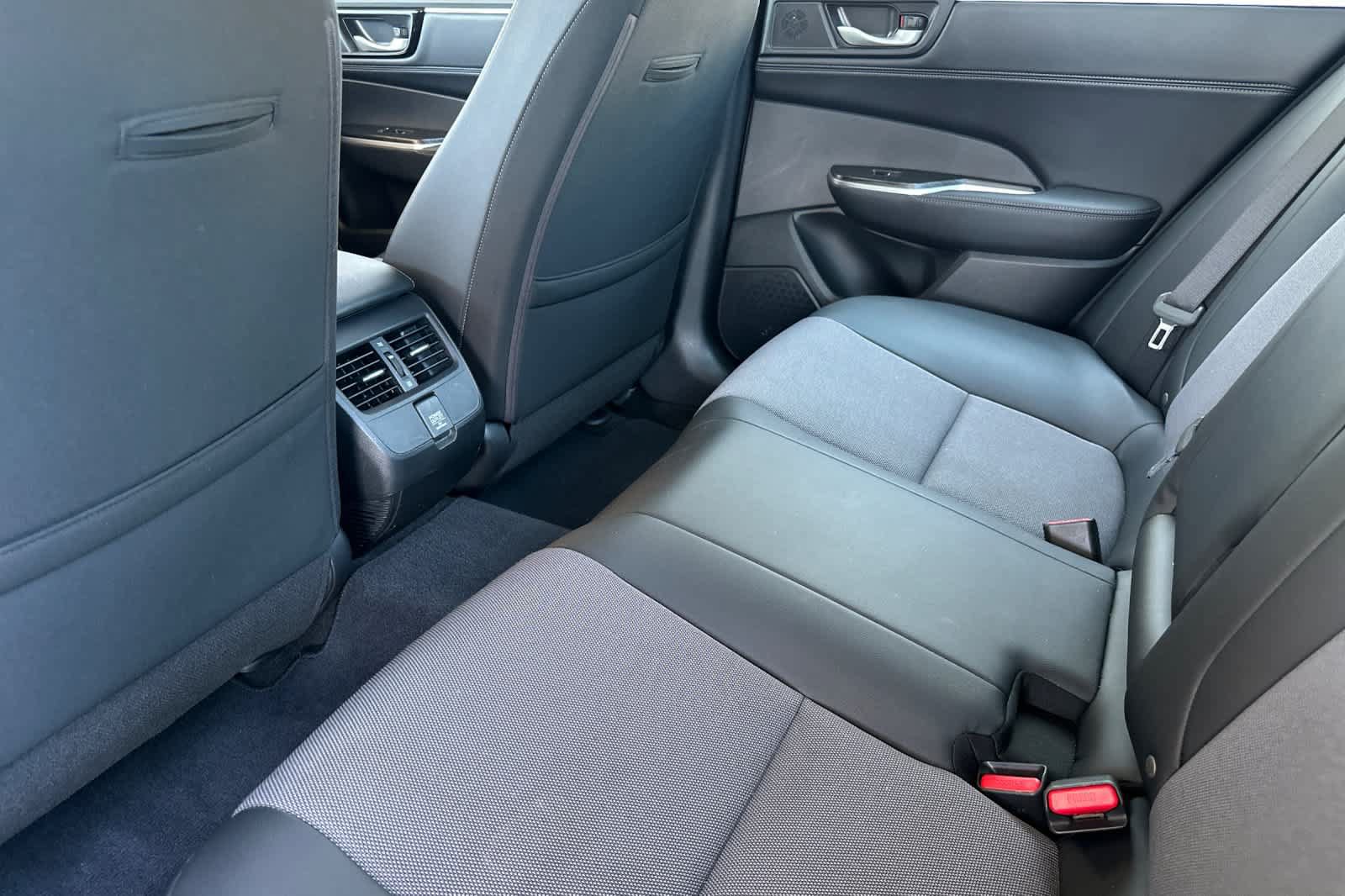 Used 2020 Honda Clarity Plug-In Hybrid image 4
