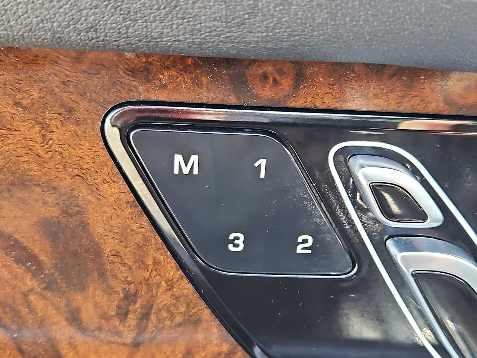 Used 2021 Land Rover Range Rover P525 Westminster Edition image 13