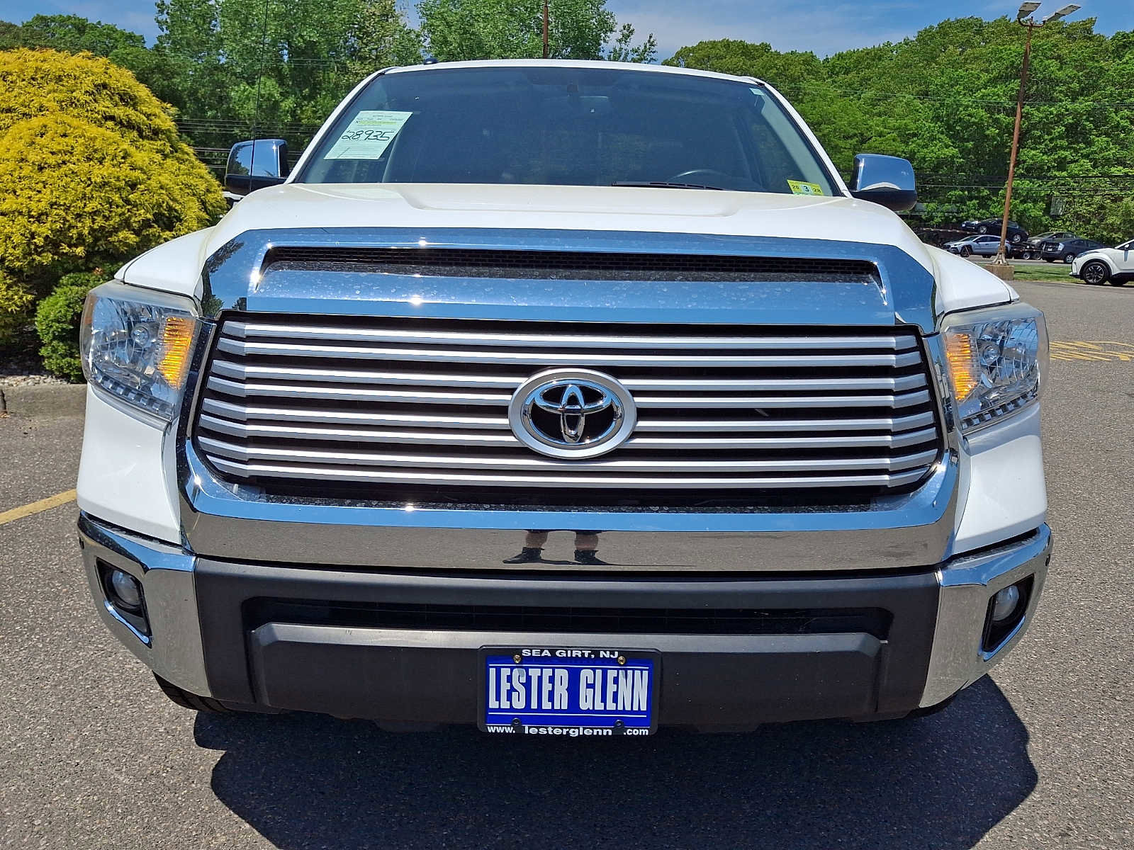 Used 2016 Toyota Tundra Limited w/ Limited Premium Package AWD/4WD image 2