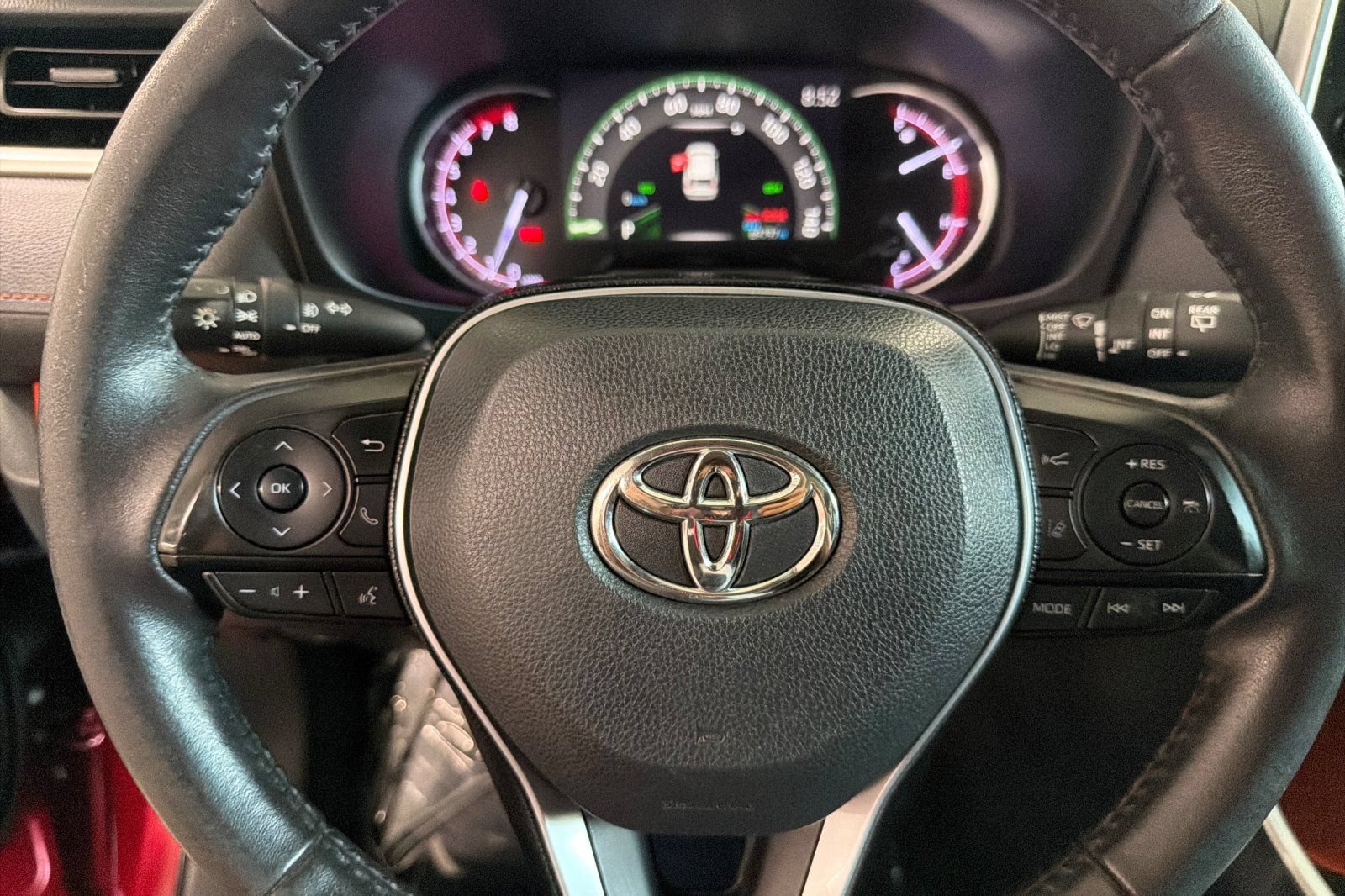 Used 2020 Toyota RAV4 Adventure w/ Carpet Mat Package AWD/4WD image 25