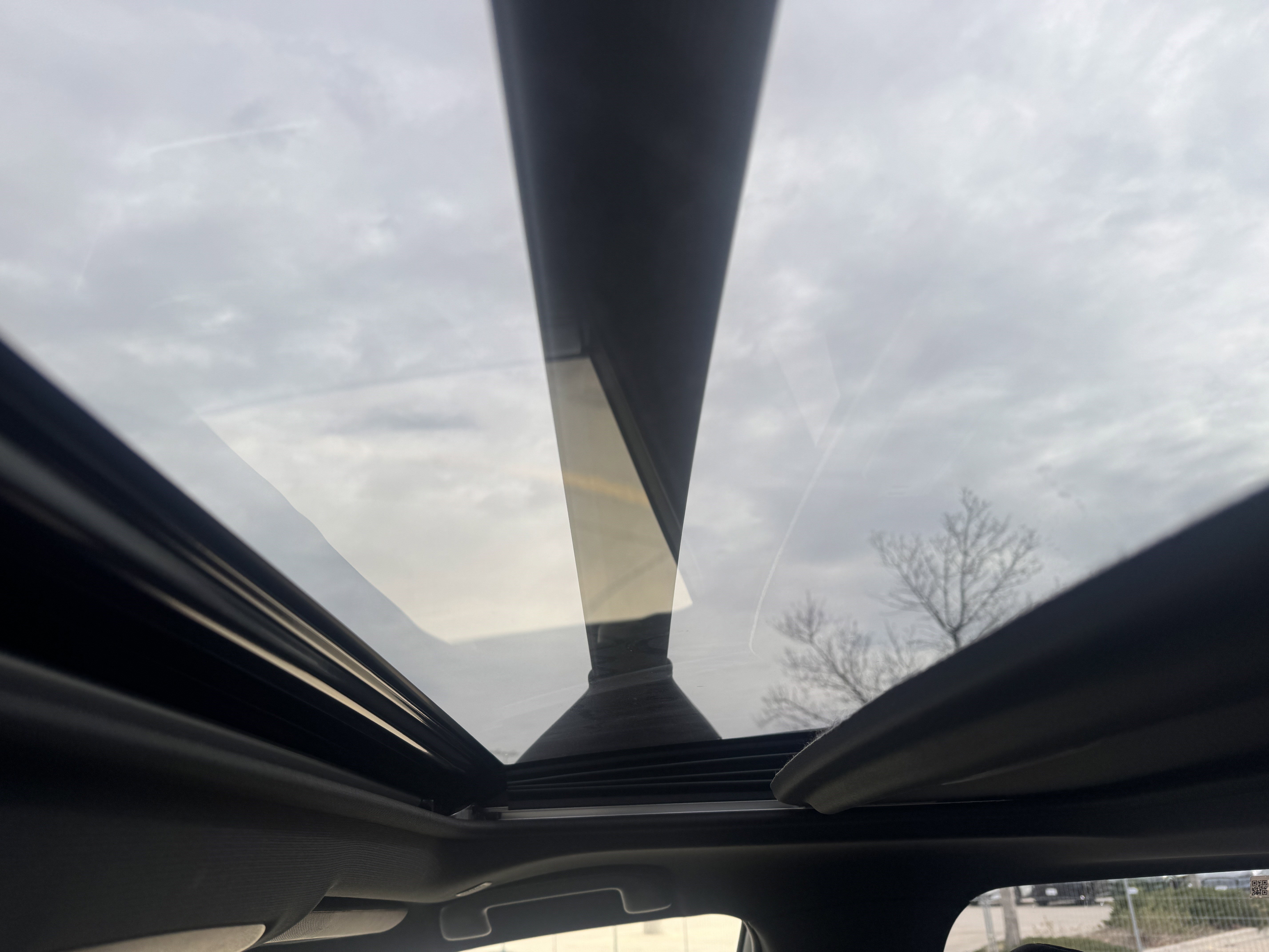 Certified 2025 Toyota RAV4 XSE w/ Weather Package image 31