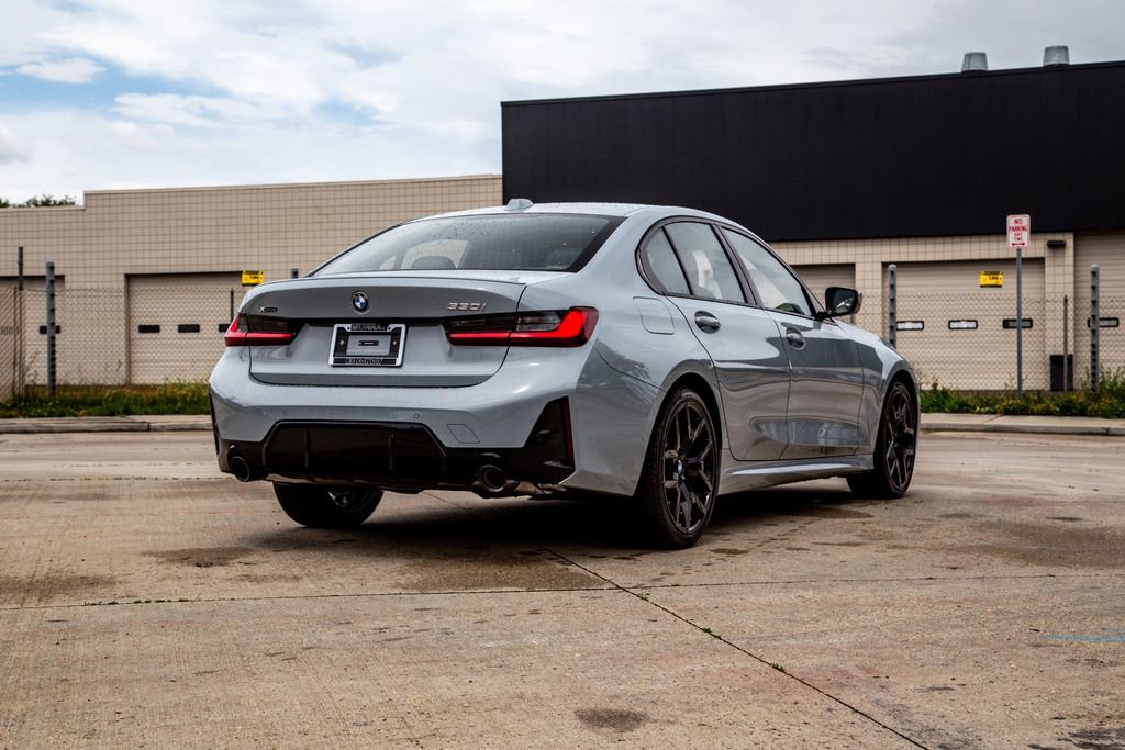 New 2026 BMW 330i xDrive Sedan w/ M Sport Package AWD/4WD image 5