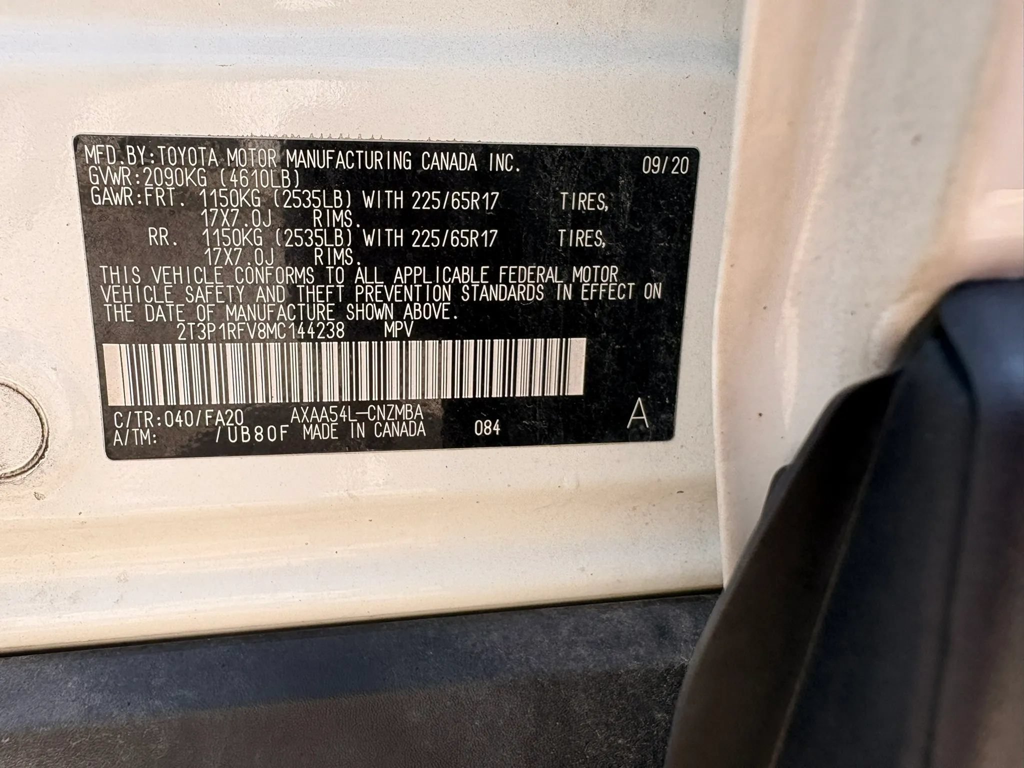 Used 2021 Toyota RAV4 XLE AWD/4WD image 32
