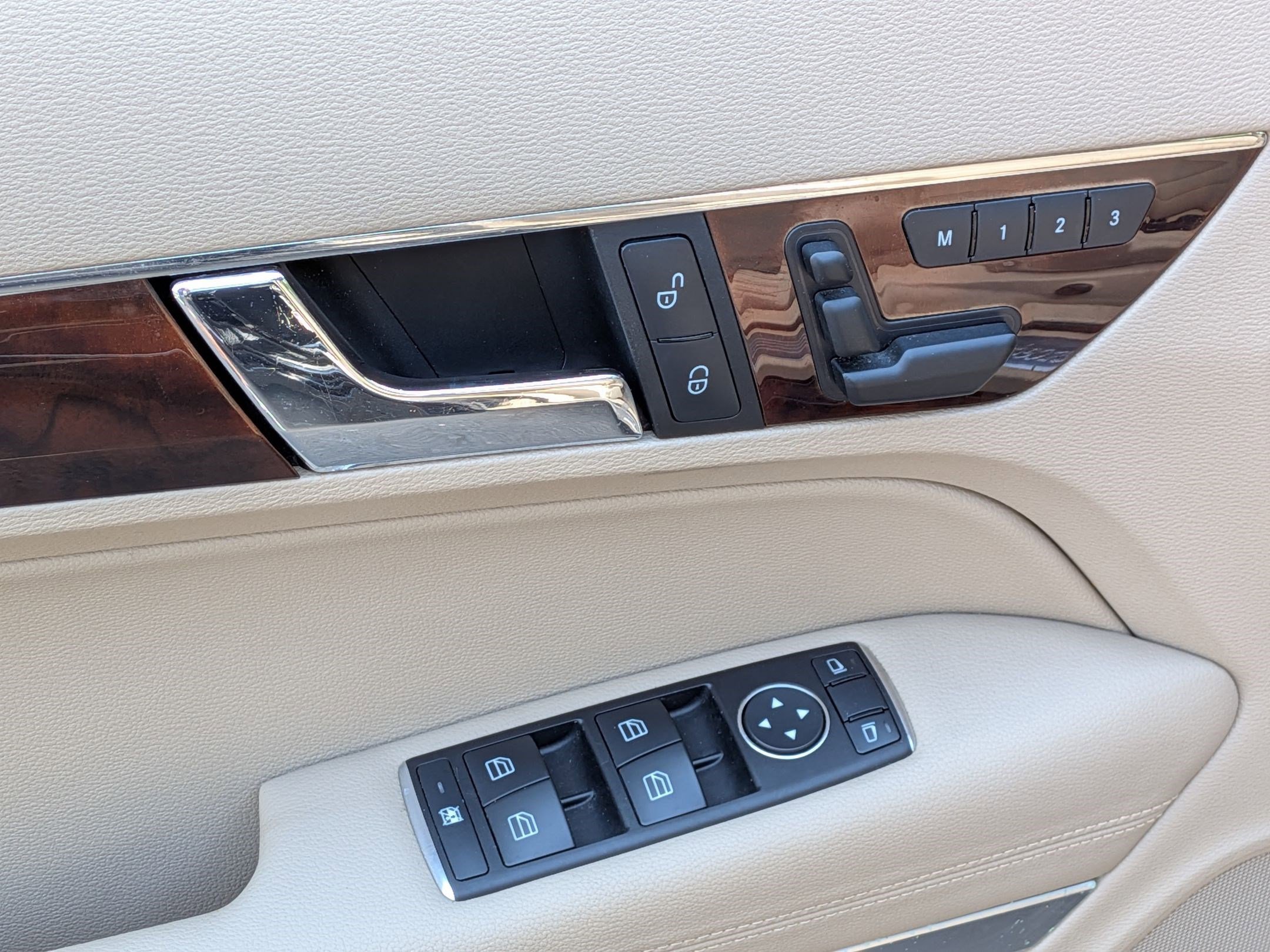 Used 2013 Mercedes-Benz E 350 Cabriolet image 15