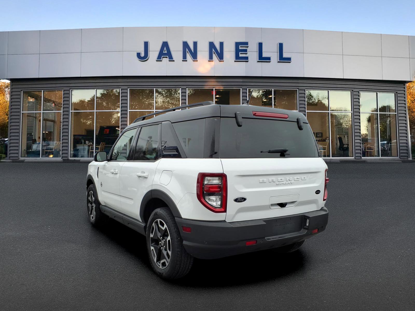 Used 2021 Ford Bronco Sport Outer Banks image 7