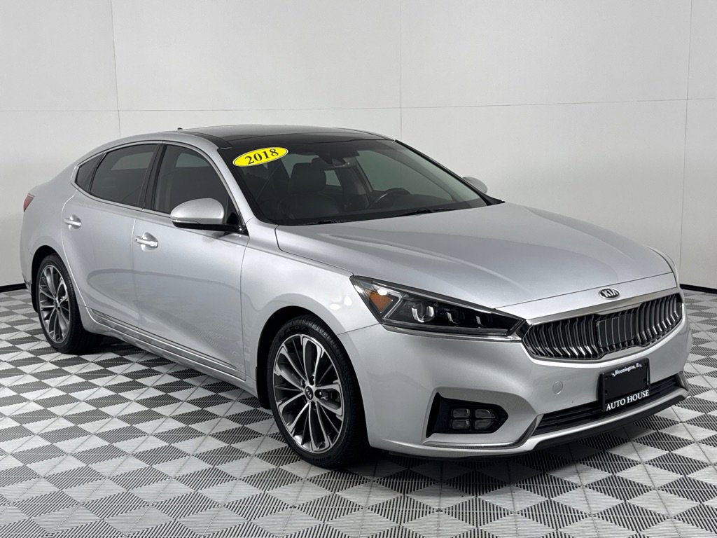 Used 2018 Kia Cadenza Technology image 3