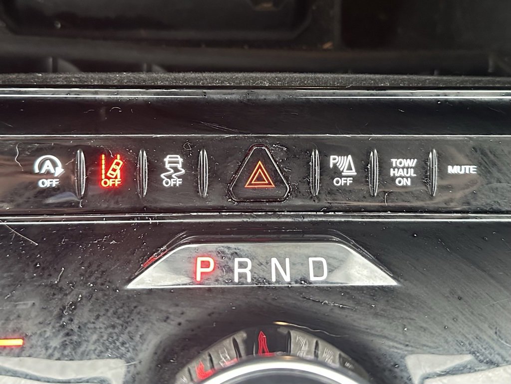 Used 2023 Jeep Wagoneer L Series II image 36