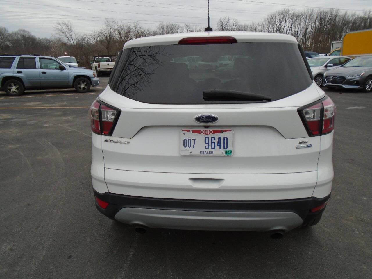 Used 2017 Ford Escape SE image 5