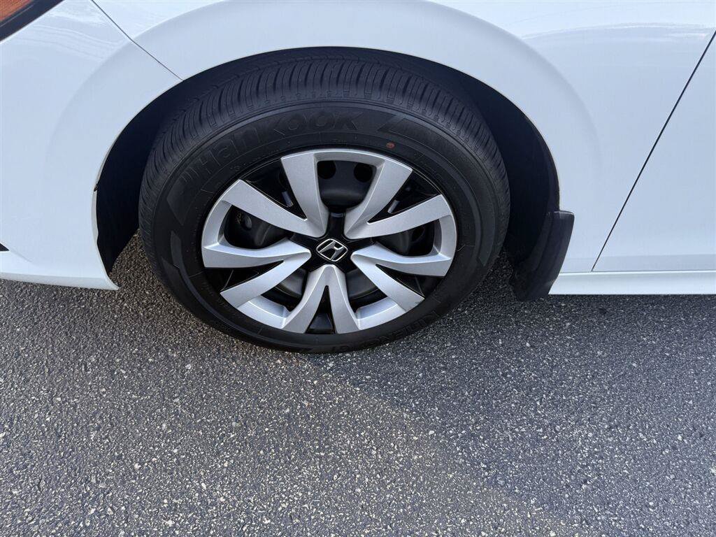 Used 2022 Honda Civic LX image 12