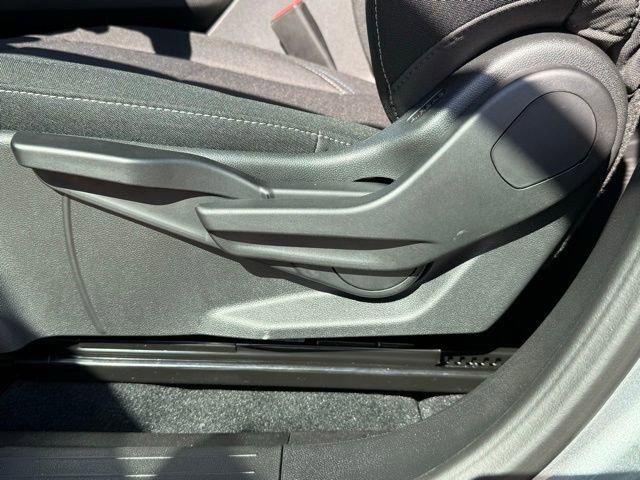 New 2026 Chevrolet Equinox EV LT image 29