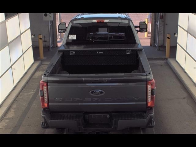 Used 2023 Ford F250 Lariat w/ Sport Appearance Package AWD/4WD image 4